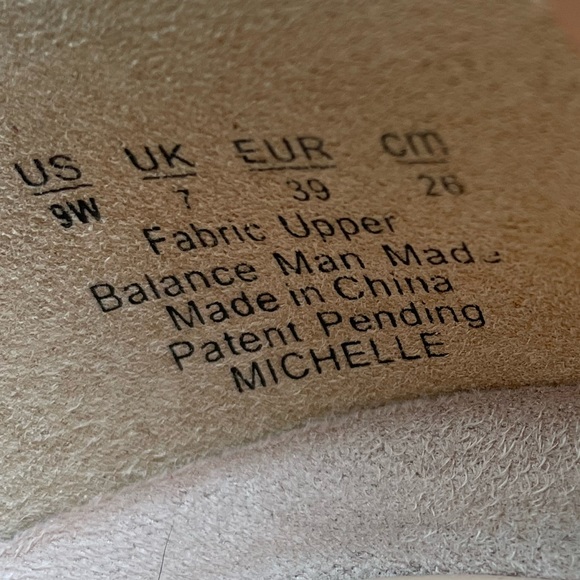 Black snake Naturalizer heels 9W - Picture 2 of 12